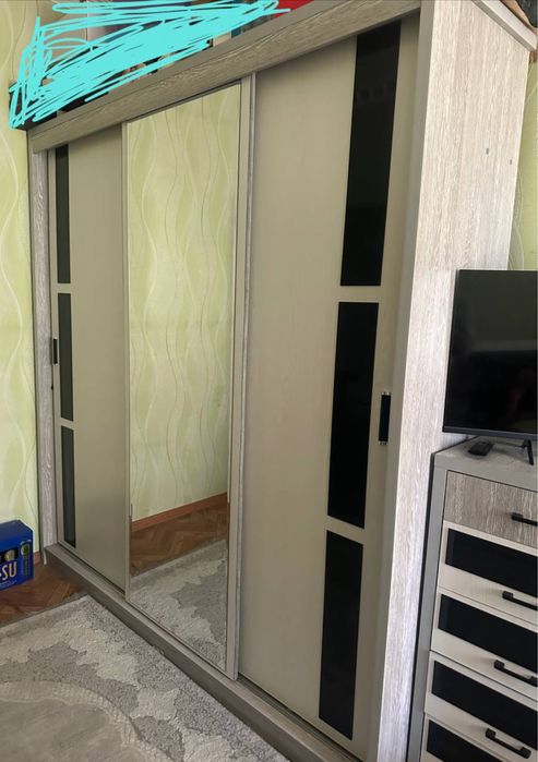 Mebel spalniy garnitur v otlichnom sostoyaniye.