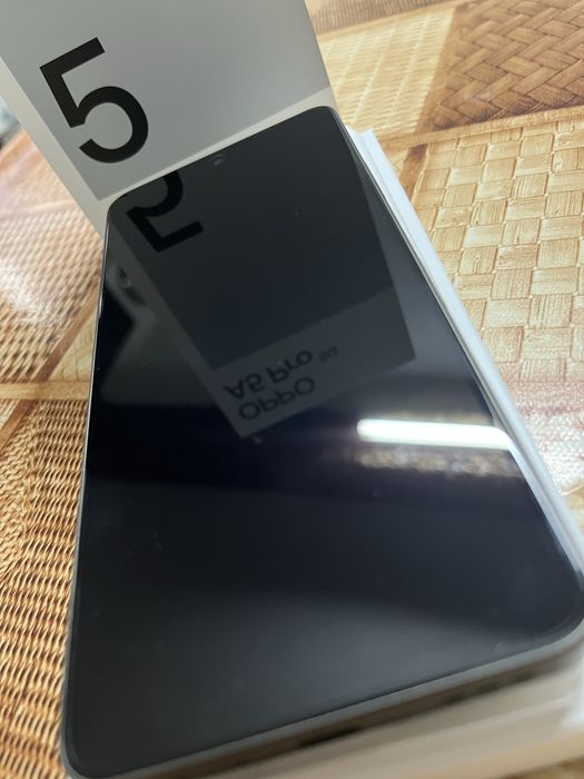 Oppo A5 Pro 5G nou