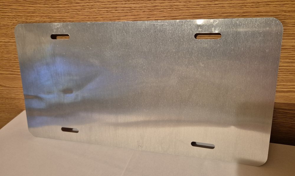 Placă metalică decorativă