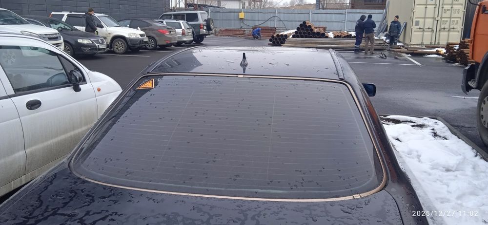 Мерседес 210 бенс