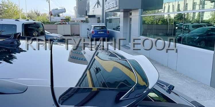 Спойлер за багажник за ауди Q8 / audi q8 spoiler