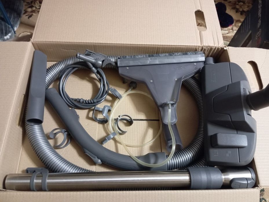 Продам новый пылесос Томас