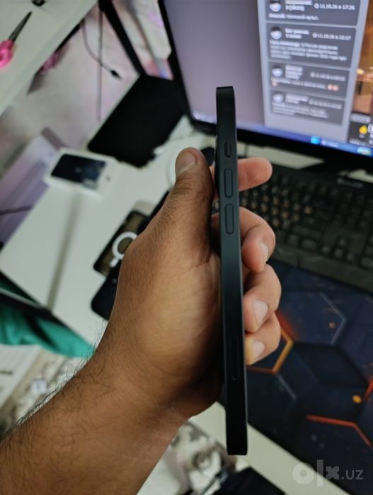 Продаётся iPhone 13