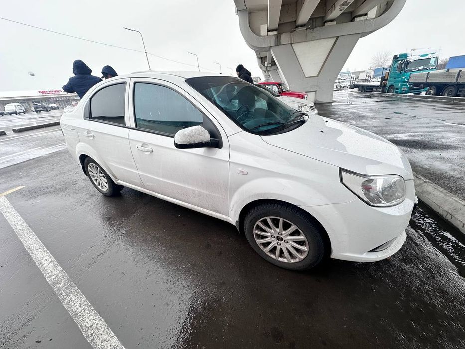 Сотилади Некся 3