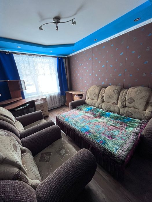 Продам мягкий уголок с креслами