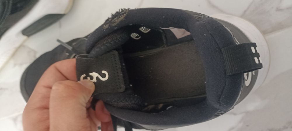 Продавам обувки : Jordan MAX 200.