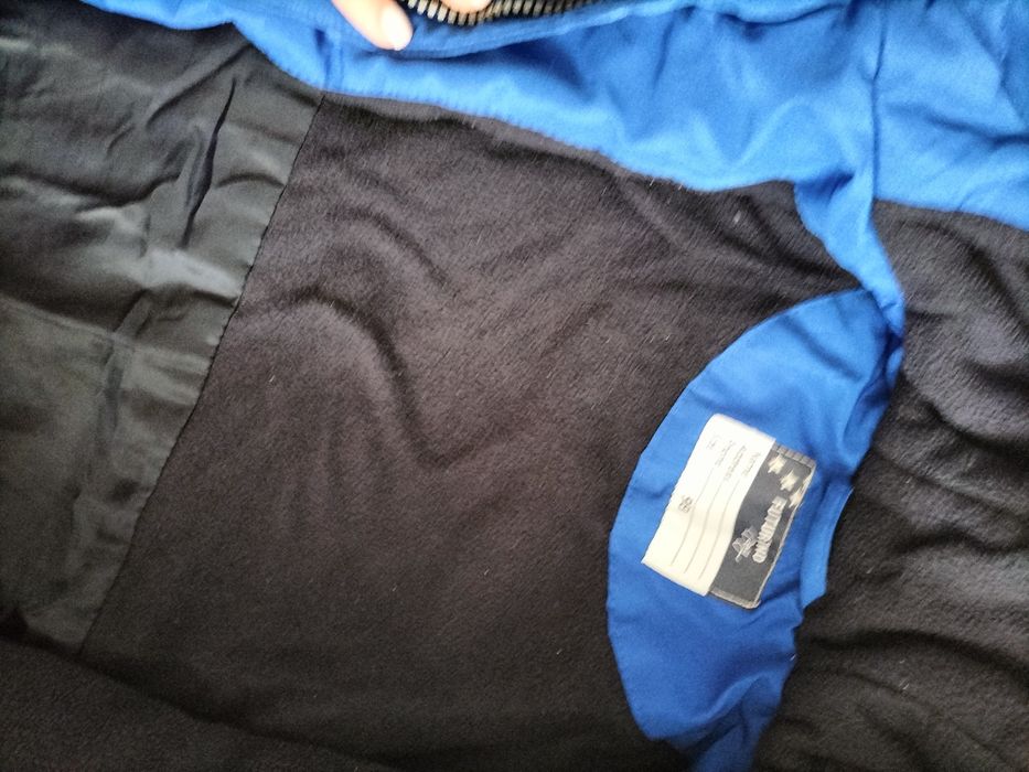 Продам детские куртки