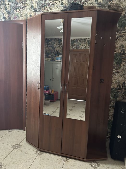 Шкаф для прихожей