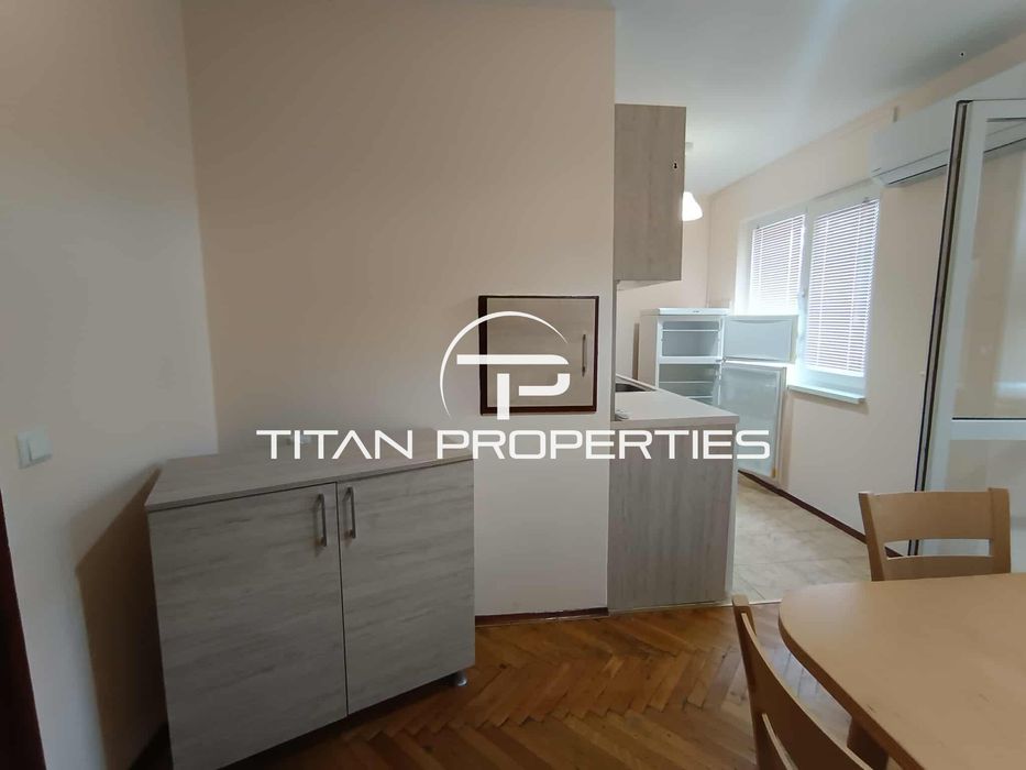 Дава се под наем Тристаен апартамент в Варна, Аспарухово - 70 кв.м за 409 € - Снимка #1