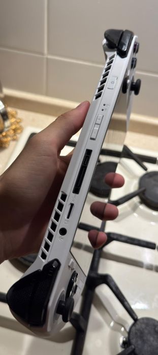 Asus rog ally 512gb КАСПИ 12/ red