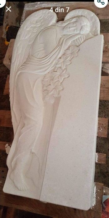 Monumente cruci din praf de marmură