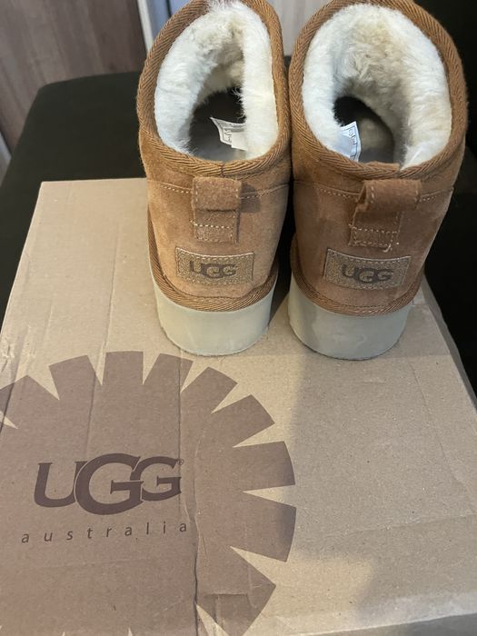 Оригинални дамски боти UGG