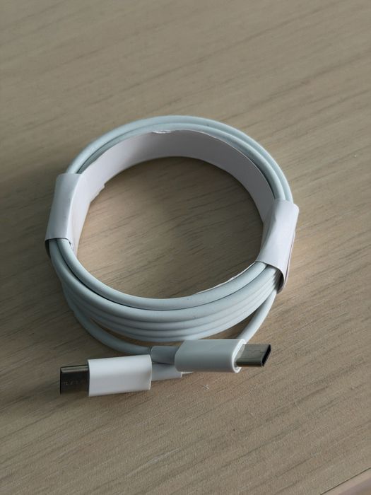 Cablu încărcare USB-C la USB-C, 2 metri, alb, 20 lei, București