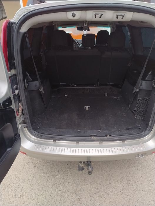 Продам Ларгус 7мест