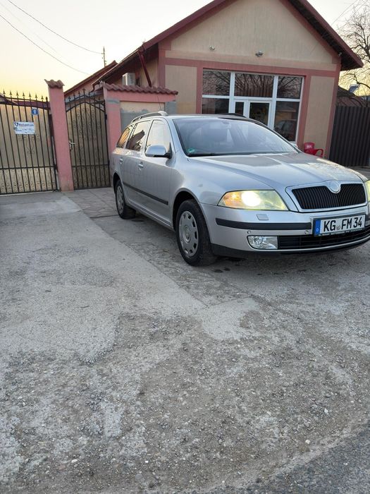Vând skoda octavia 2