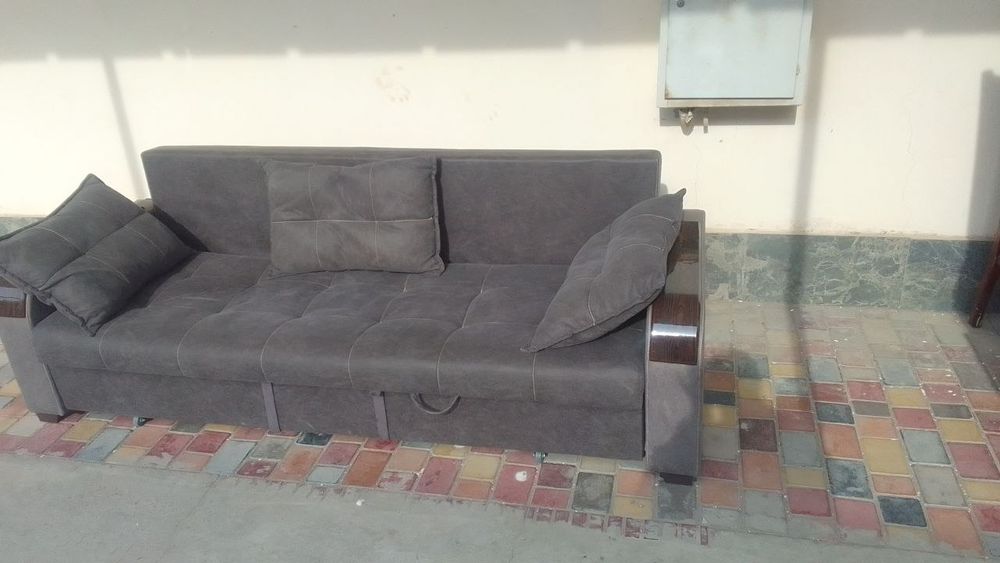 Уголок для гостиной и диван раздвижной