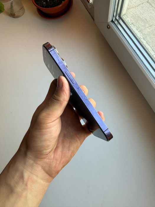 Iphone 14 pro deep purple