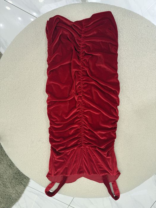 Красивое  бархатное платье