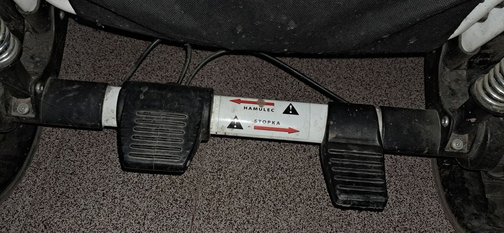 Детска количка за деца с увреждания