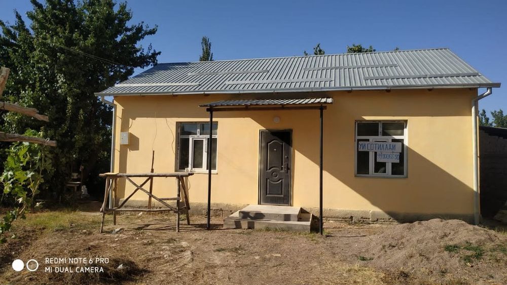 Uy sotiladi.. Uchastka