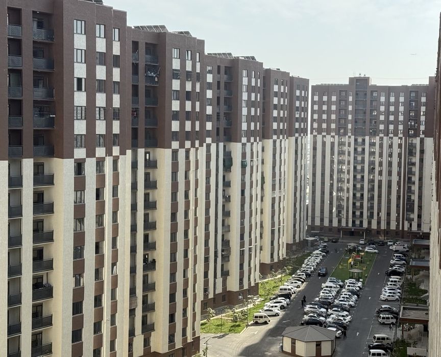 O'rikzor residence srochniga 2 xonali kvartira sotiladi 2/4/16