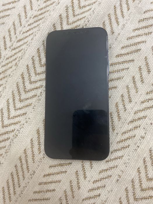 Айфон 12про хорошем состояние