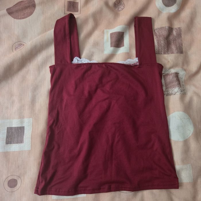 топове, червен и бял