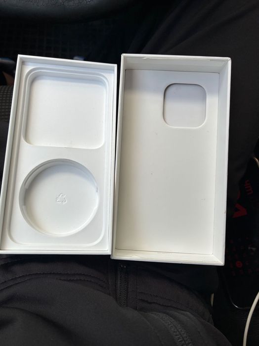 Кутия за IPhone 14 Pro