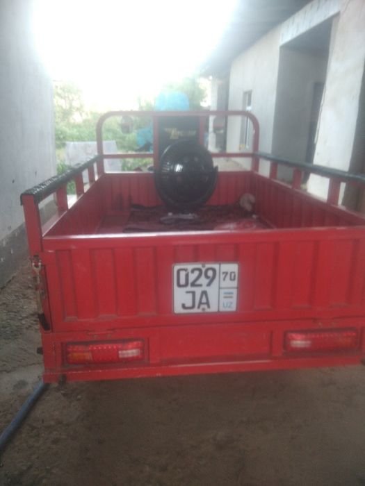 Lochin motosikil sotiladi yili 2023holati yangi