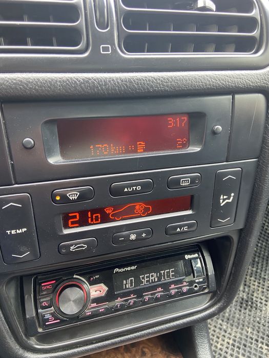 Продам Пежо 406