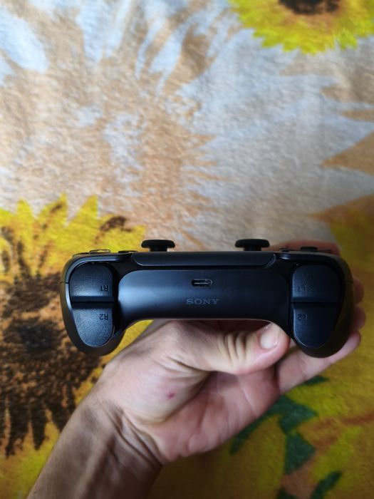 Продам dualsense 5