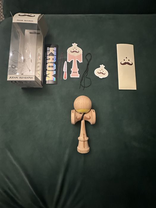 Kendama Jacob Acrobat