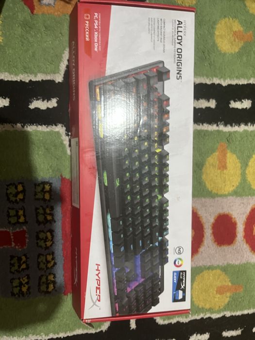 Продам клавиатуру