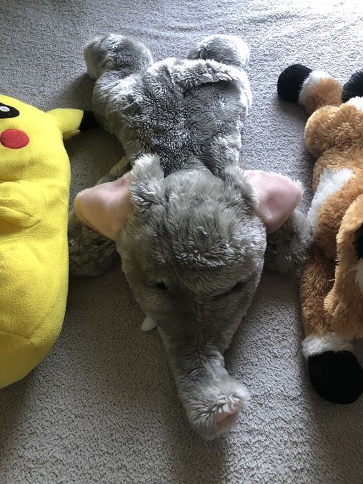 Кон - голяма плюшена играчка