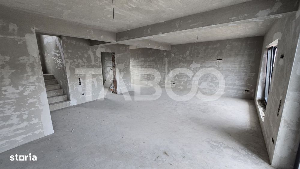 Duplex de vanzare 450mp teren liber 4 camere 2 bai 2 parcari Selimbar