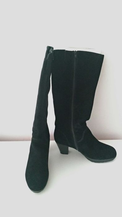 Cizme cu toc, din piele intoarsa