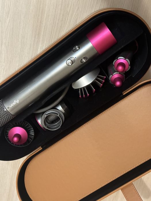 Dyson airwrap volume + shape