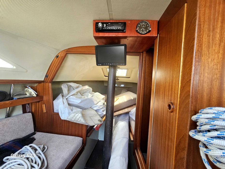 Ветроходна яхта "