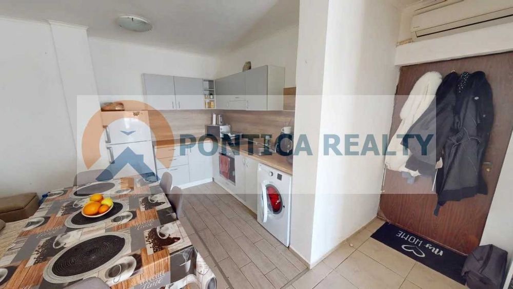 Тристаен в с. Кошарица к-с Бей Вью Вилас