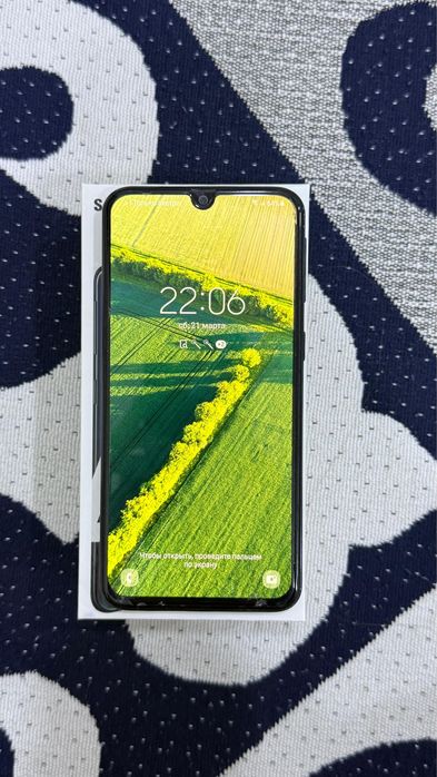 Samsung A40 продается