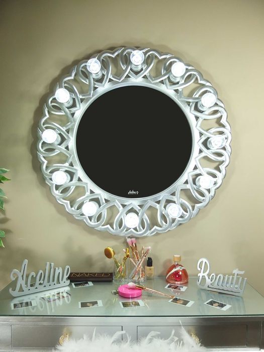 Oglinda Hollywood rotunda cu leduri, rama lemn masiv baroc cristal