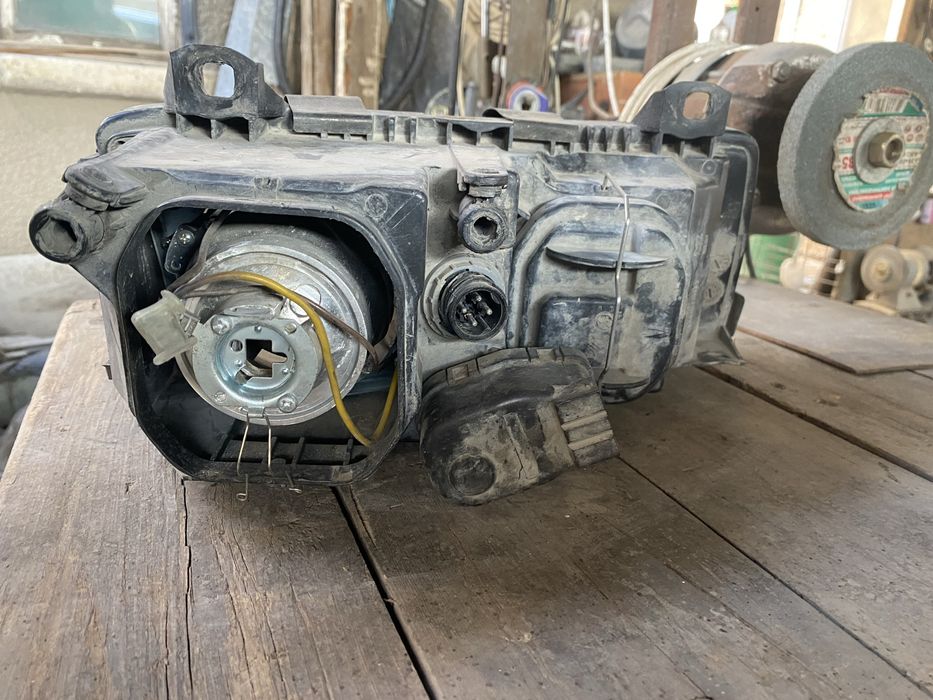 Продам фары на е36