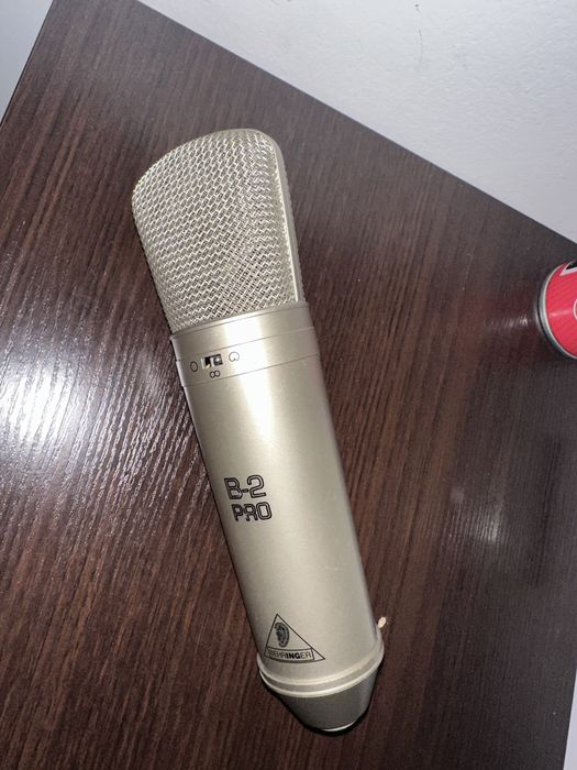 Продается студийный микрофон
