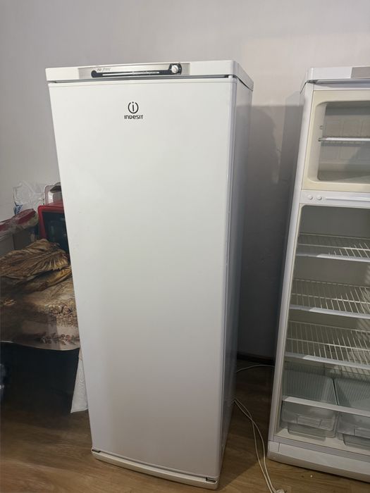 Морозильник indesit