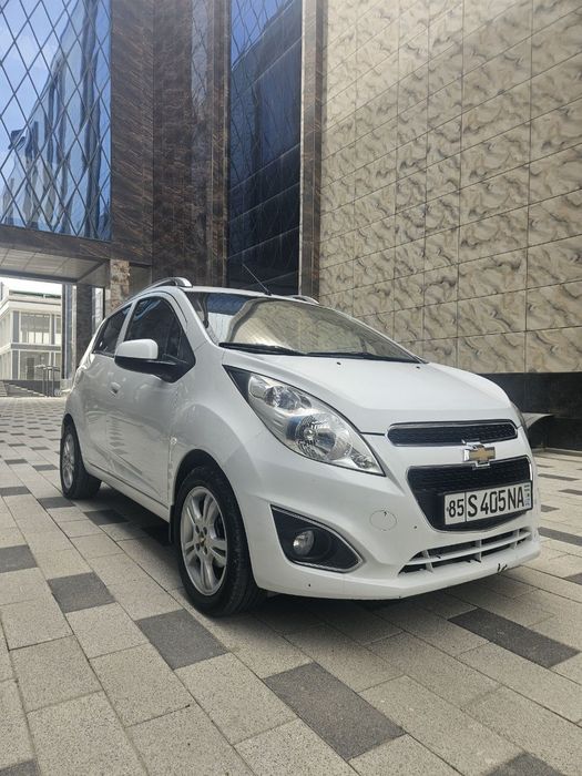 Автомобиль Спарк автомат