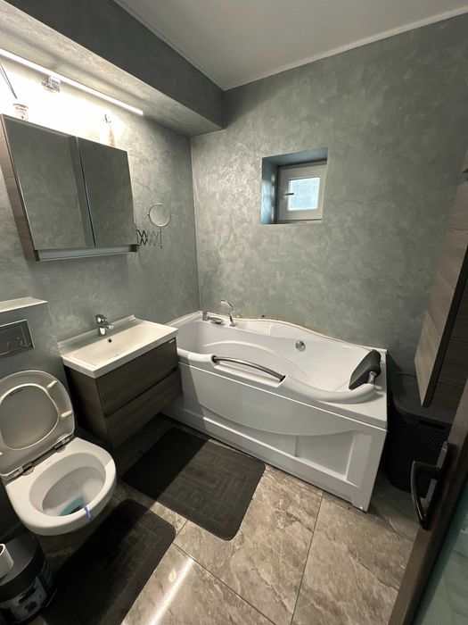 De închiriat apartament 4 camere decomandat – Medgidia