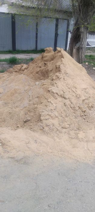 Отдам песок щебень самовывоз