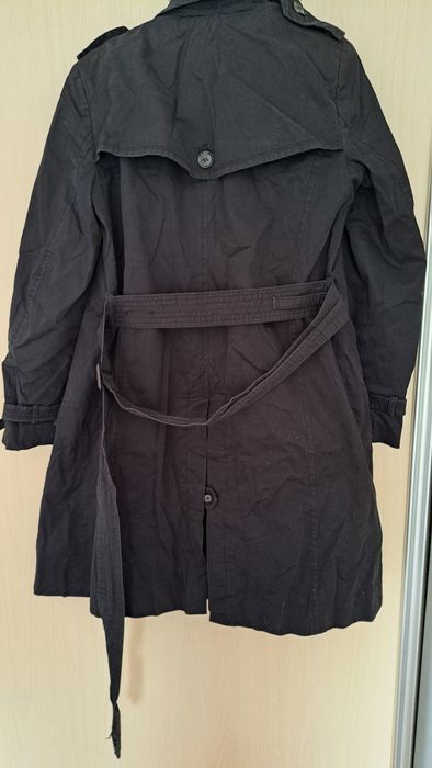 Плащ женский  ZARA  раэмер М