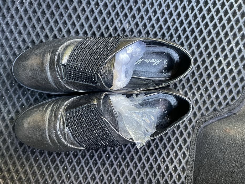 Женская обувь 38 размер