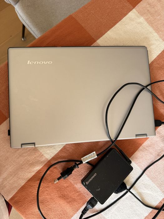 Лаптоп Lenovo Yoga2